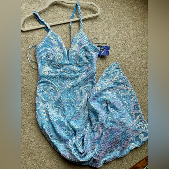 Morgan & Co. Blue Long Sequin Side Slit Lace dress size 1 - Picture 7 of 11